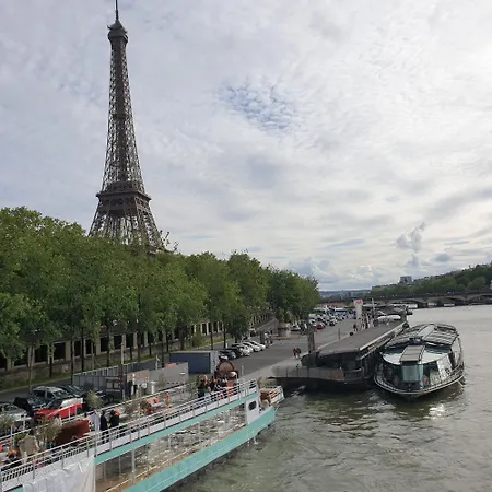 Eiffel Tower Trocadero