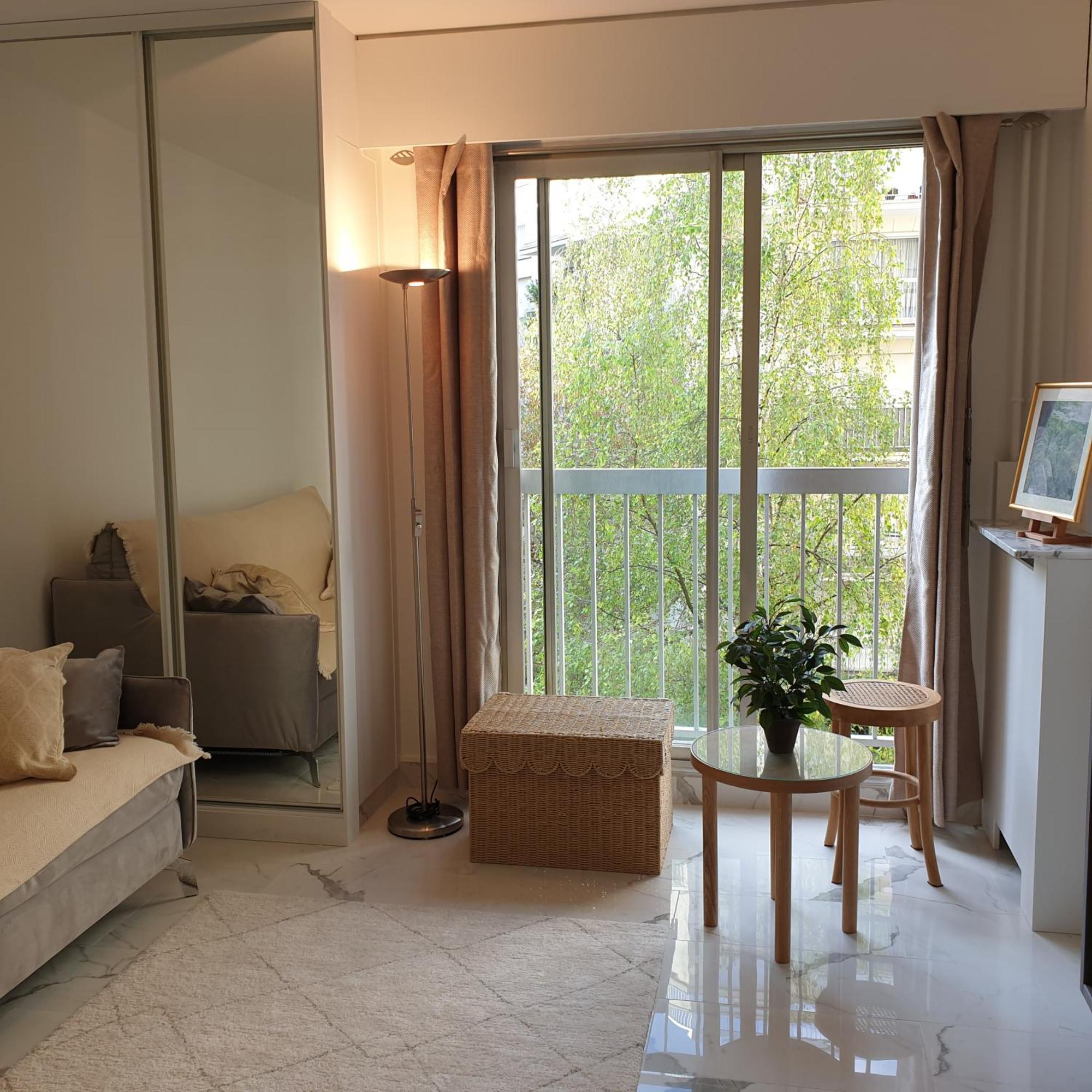 Eiffel Tower Trocadero Apartment